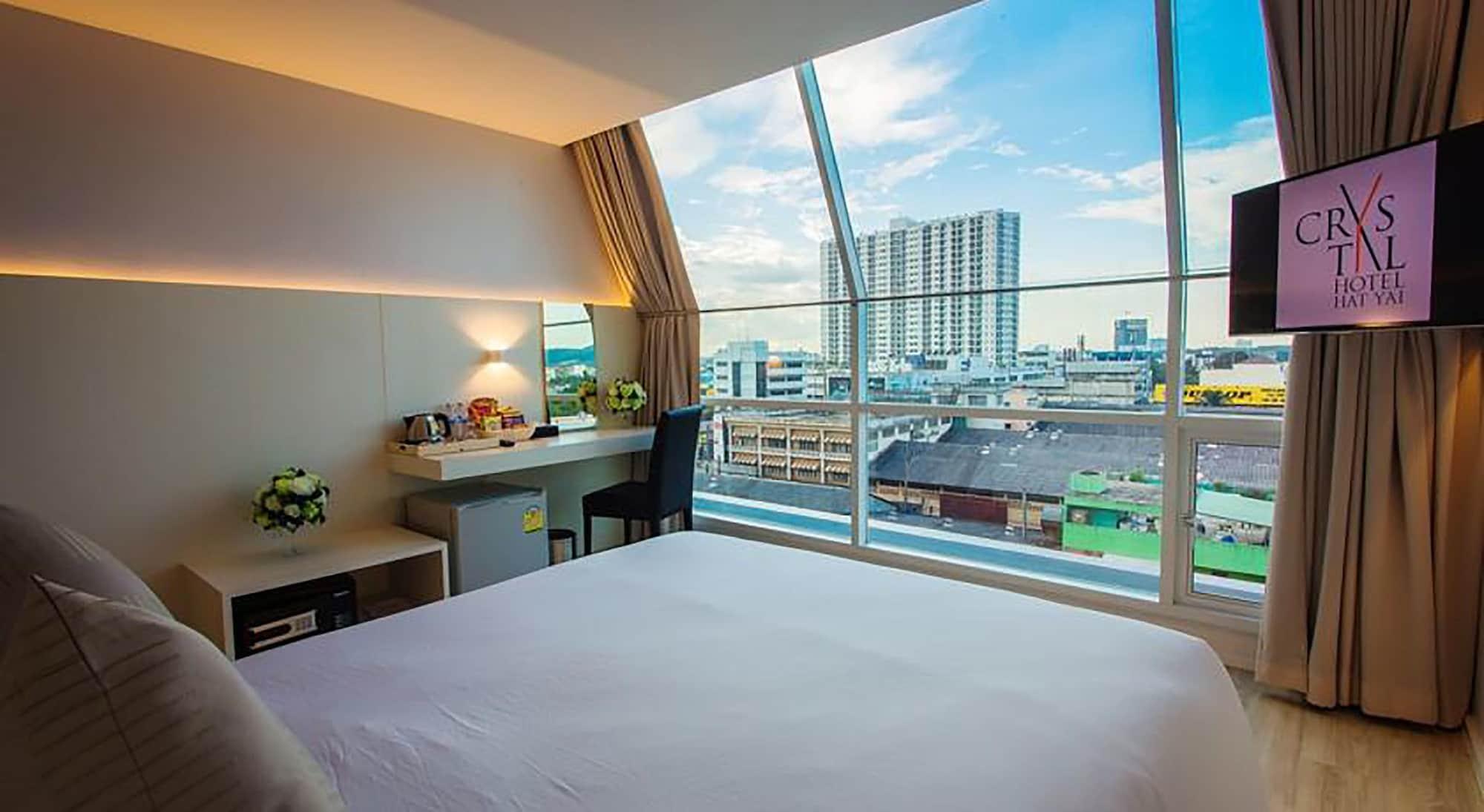 Crystal Hotel هات ياي المظهر الخارجي الصورة