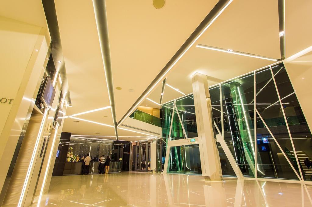 Crystal Hotel هات ياي المظهر الخارجي الصورة