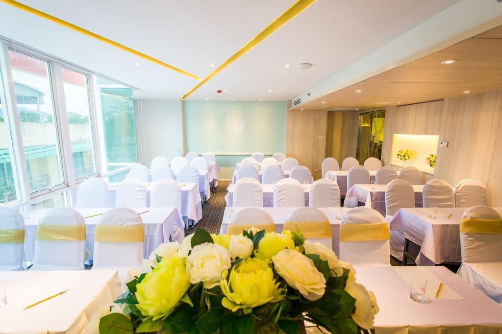 Crystal Hotel هات ياي المظهر الخارجي الصورة