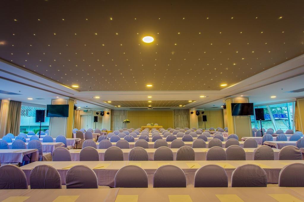 Crystal Hotel هات ياي المظهر الخارجي الصورة