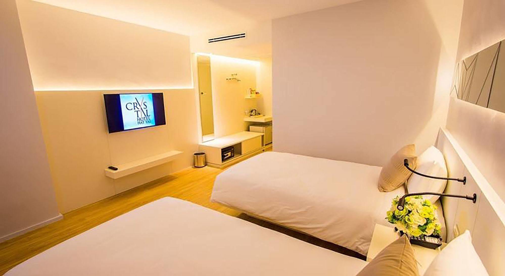 Crystal Hotel هات ياي المظهر الخارجي الصورة