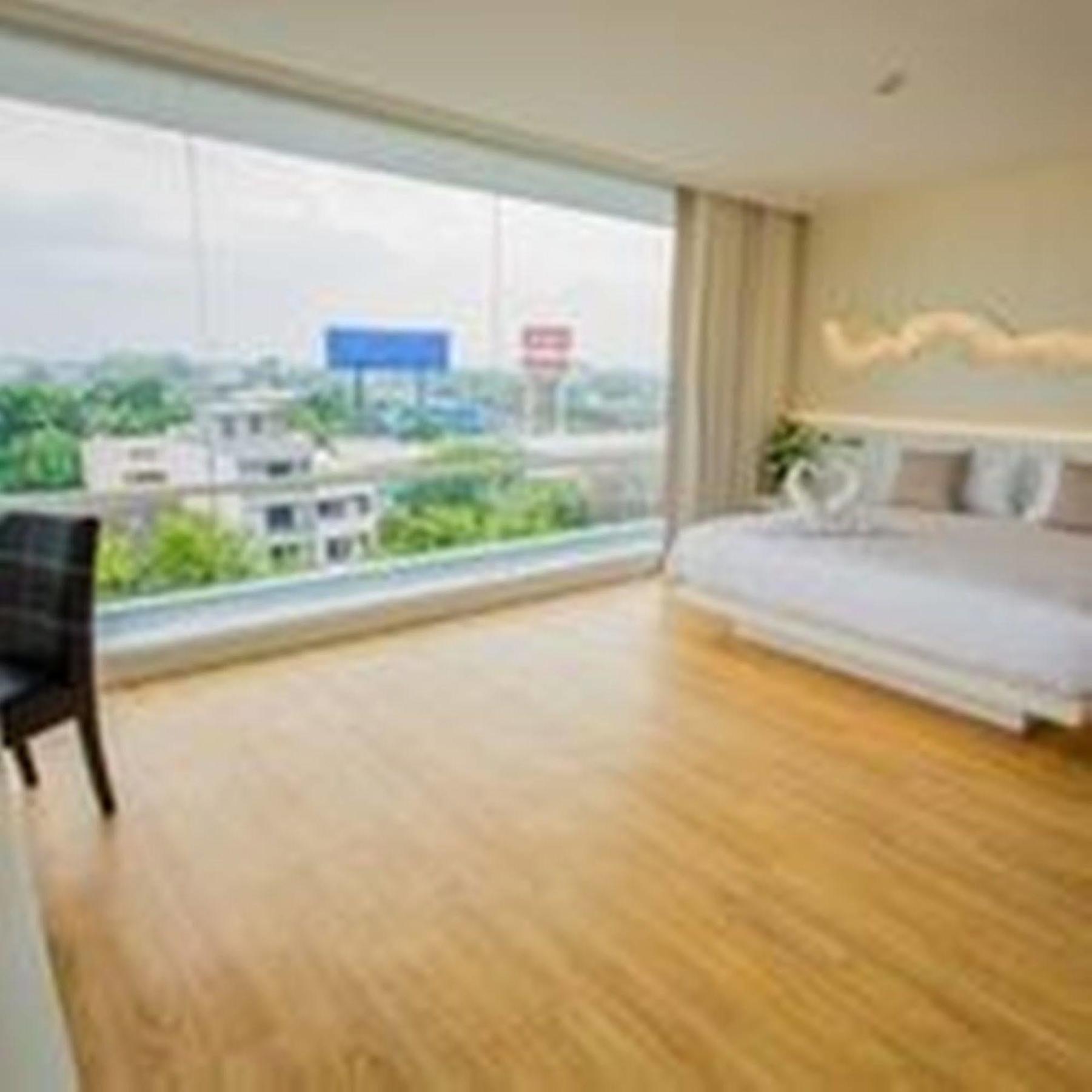 Crystal Hotel هات ياي المظهر الخارجي الصورة