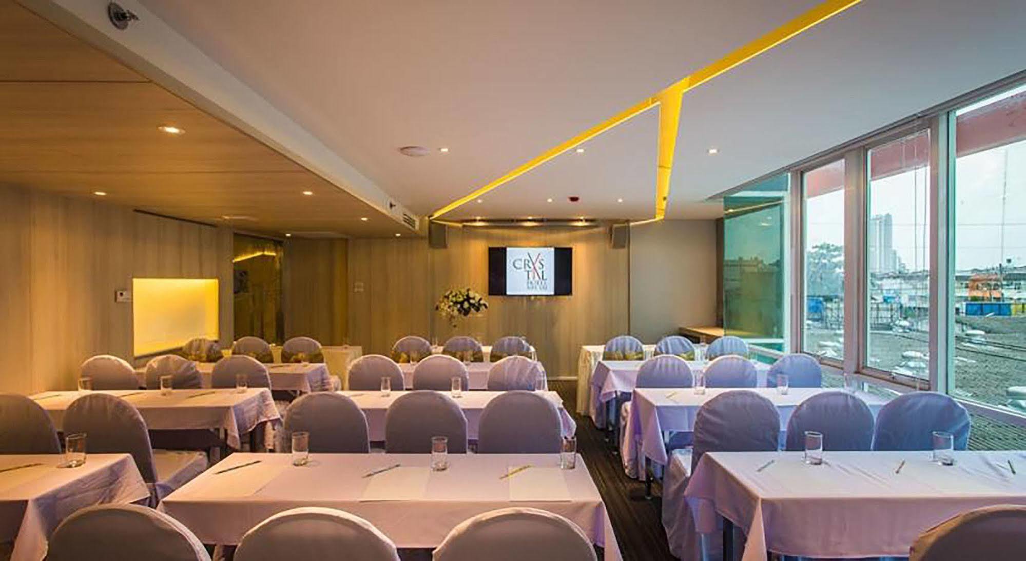 Crystal Hotel هات ياي المظهر الخارجي الصورة