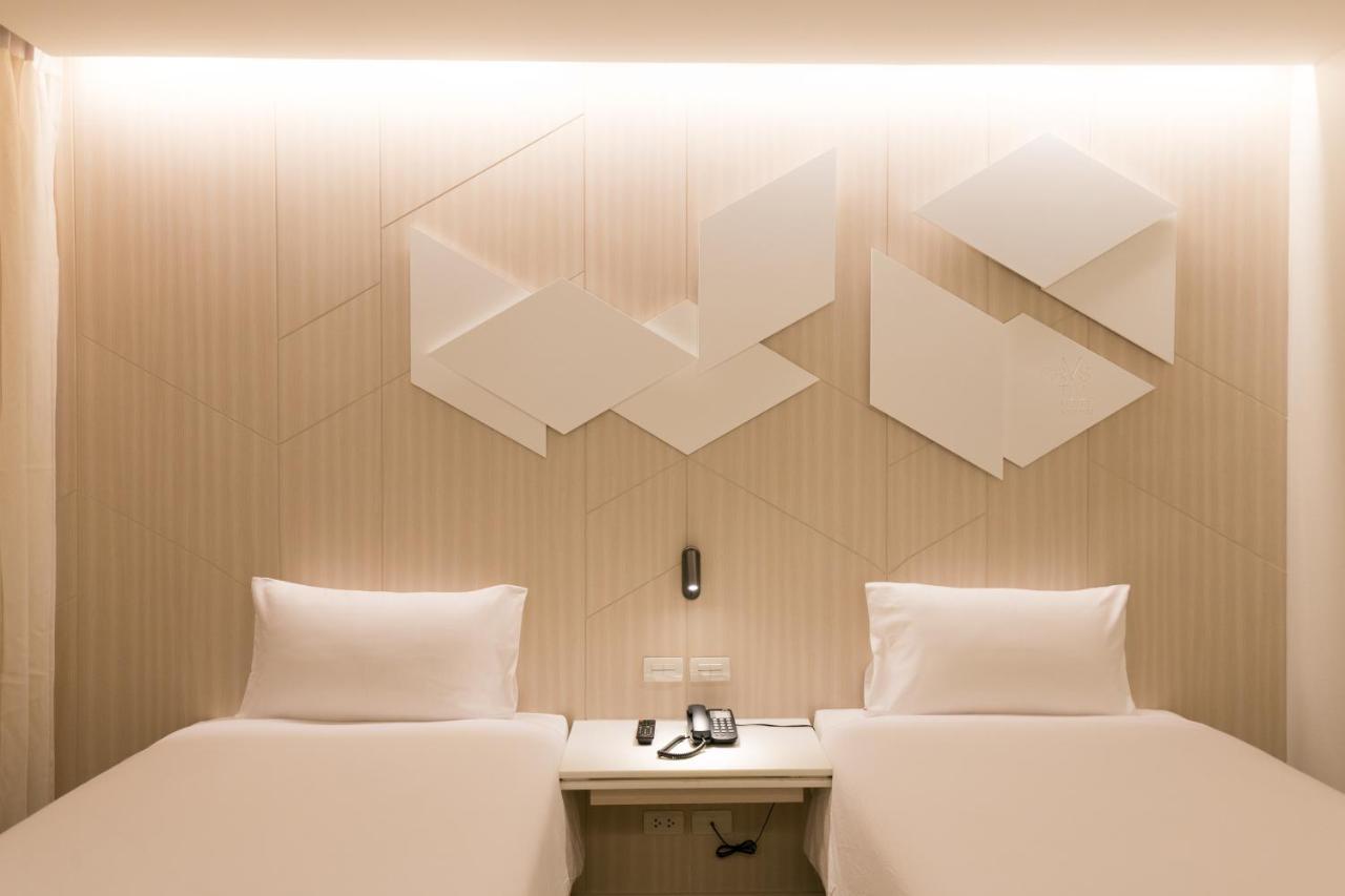 Crystal Hotel هات ياي المظهر الخارجي الصورة